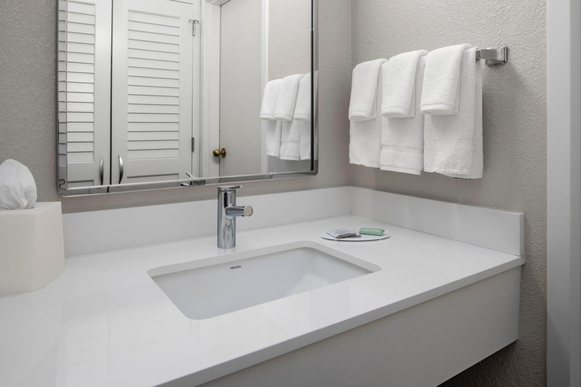 Courtyard By Marriott Little Rock West Hotel Ngoại thất bức ảnh