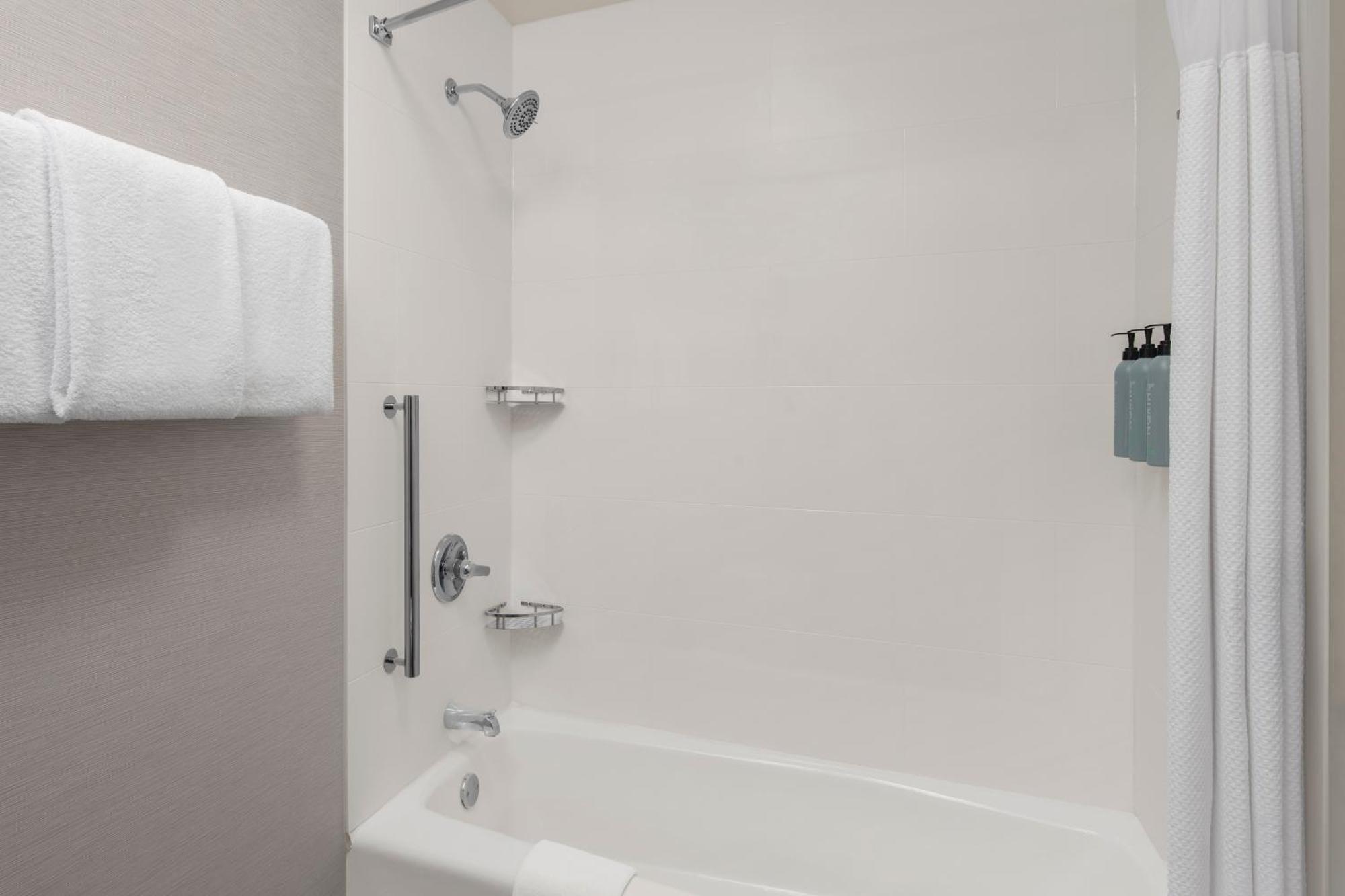 Courtyard By Marriott Little Rock West Hotel Ngoại thất bức ảnh