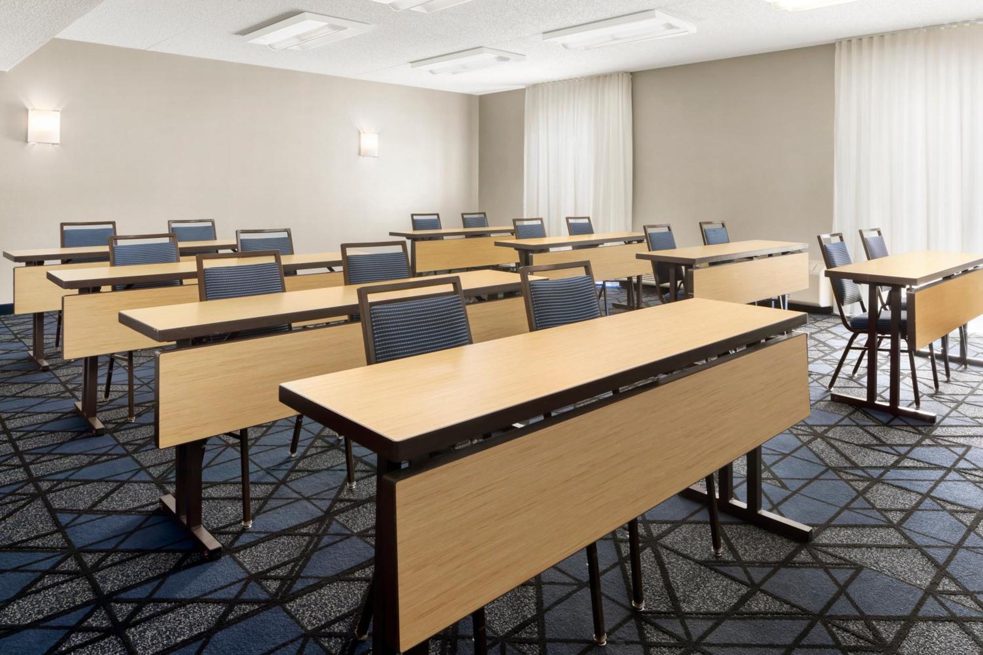 Courtyard By Marriott Little Rock West Hotel Ngoại thất bức ảnh