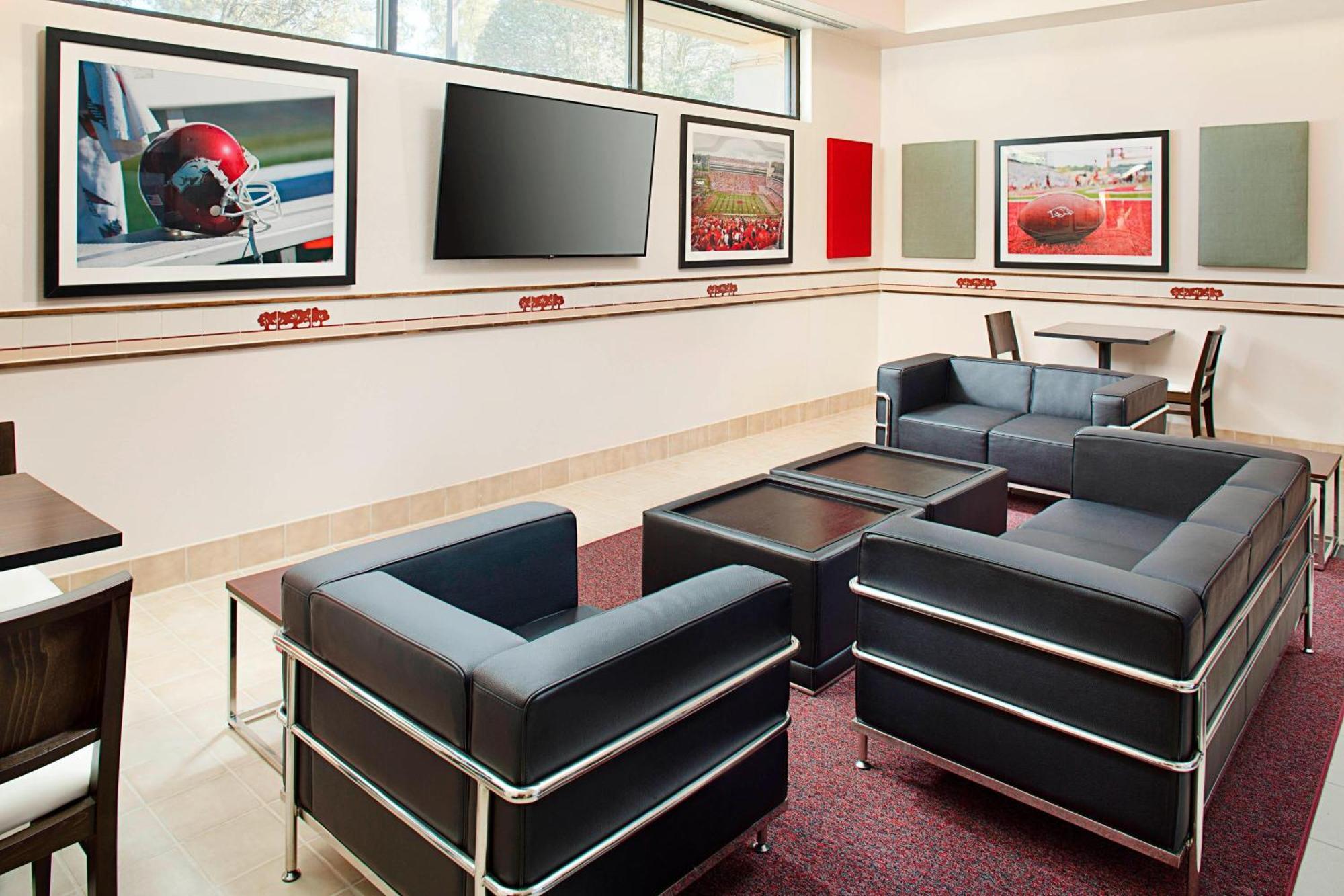 Courtyard By Marriott Little Rock West Hotel Ngoại thất bức ảnh